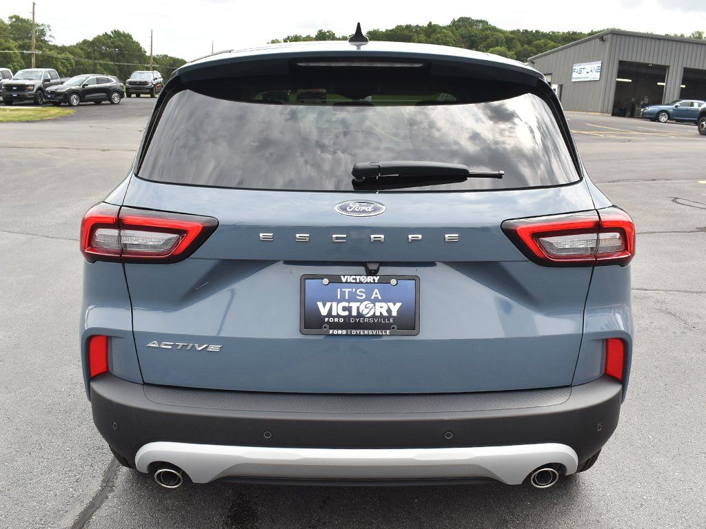 New 2025 Ford Escape - photo 25