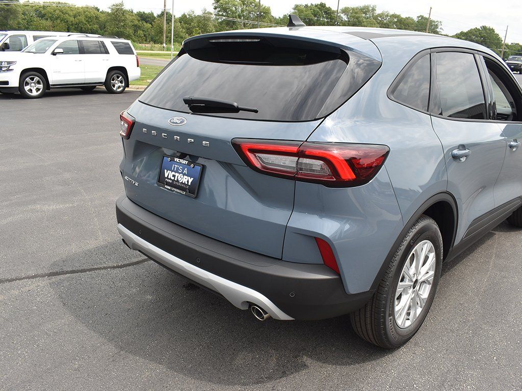 New 2025 Ford Escape - photo 29