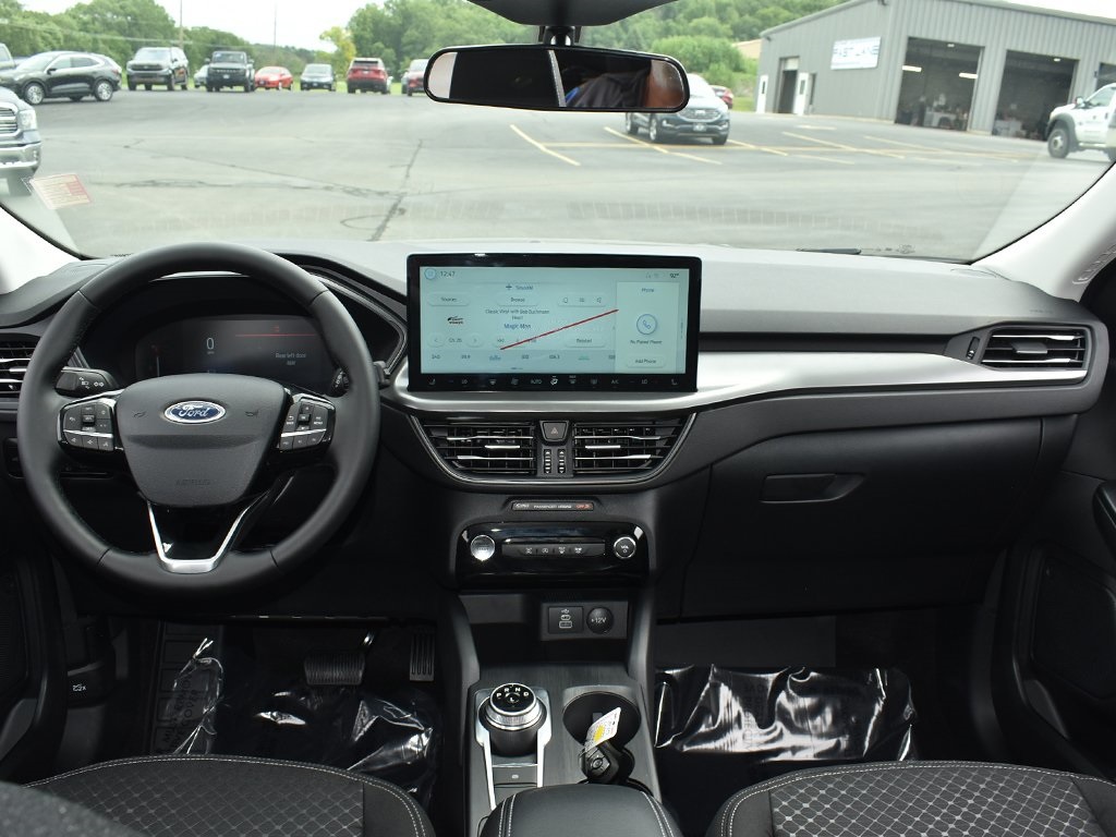 New 2025 Ford Escape - photo 6