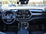 2022 Toyota Highlander AWD SUV for sale #CS570A - photo 3