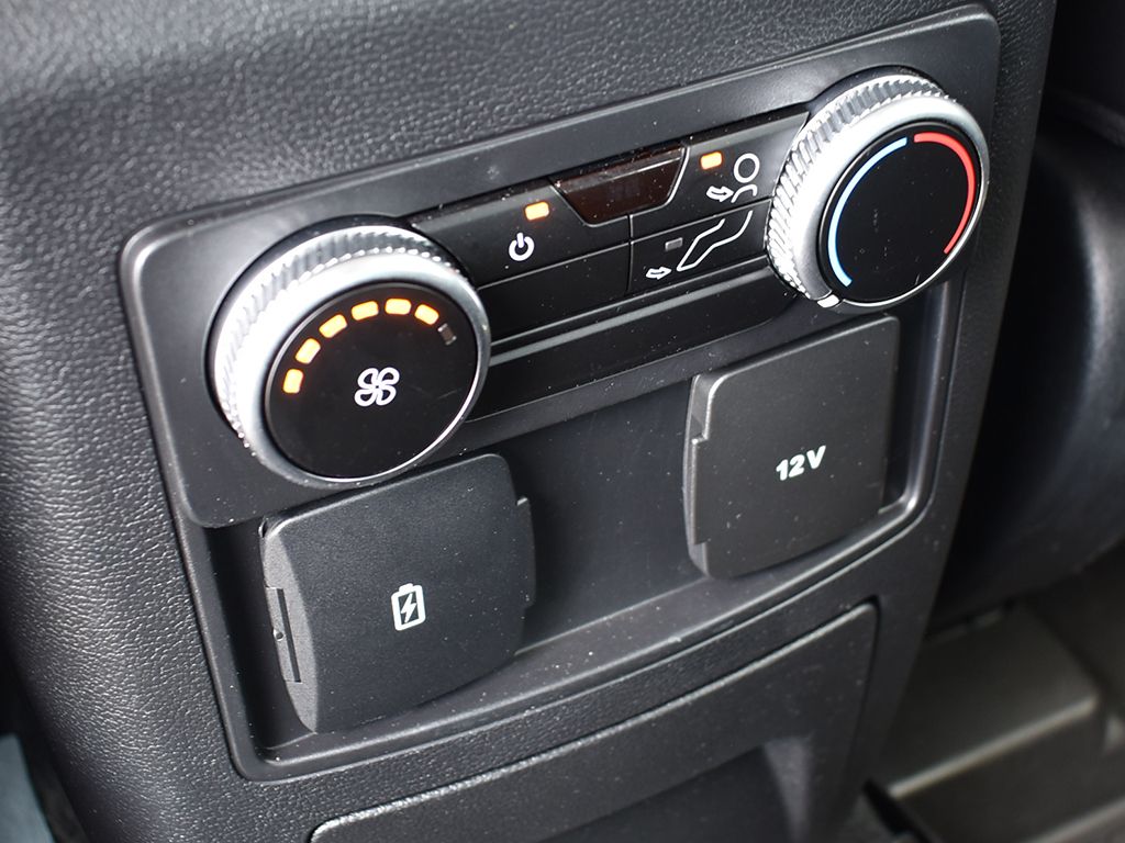Used 2023 Ford Explorer - photo 18
