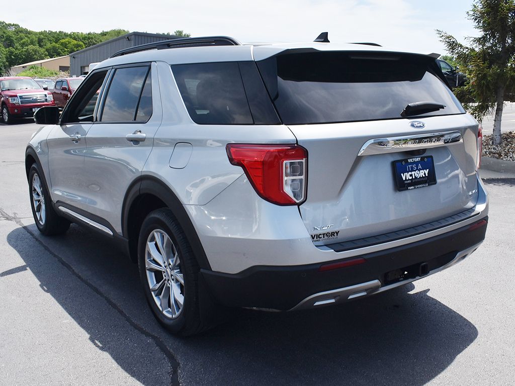 Used 2023 Ford Explorer - photo 2