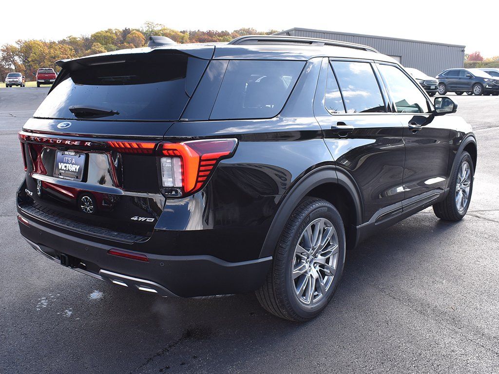 New 2026 Ford Explorer - photo 17