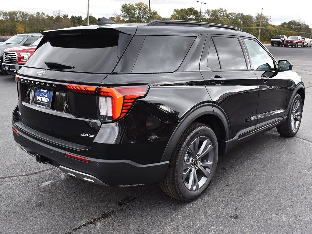 New 2026 Ford Explorer - photo 17