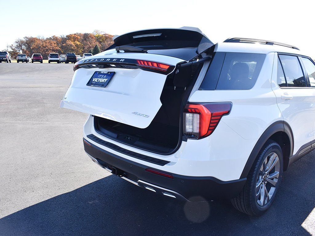 New 2026 Ford Explorer - photo 31
