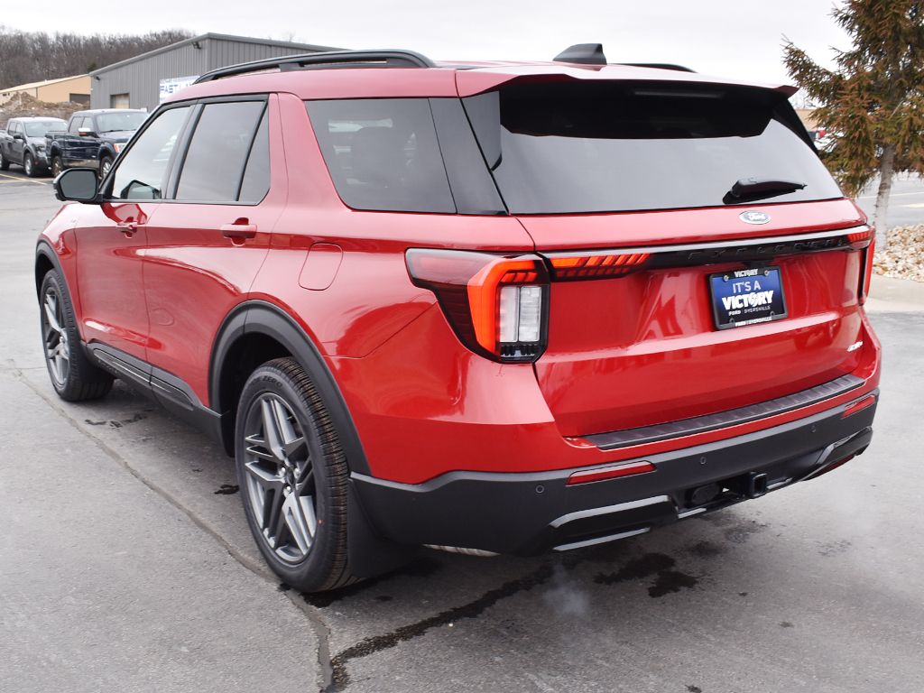 New 2026 Ford Explorer - photo 2
