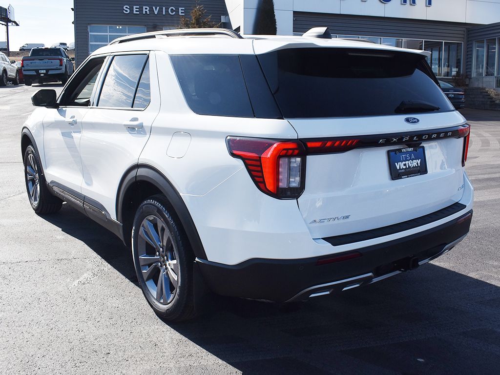 New 2026 Ford Explorer - photo 2