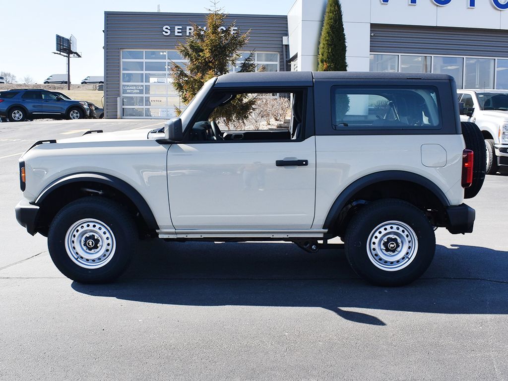 New 2026 Ford Bronco - photo 2