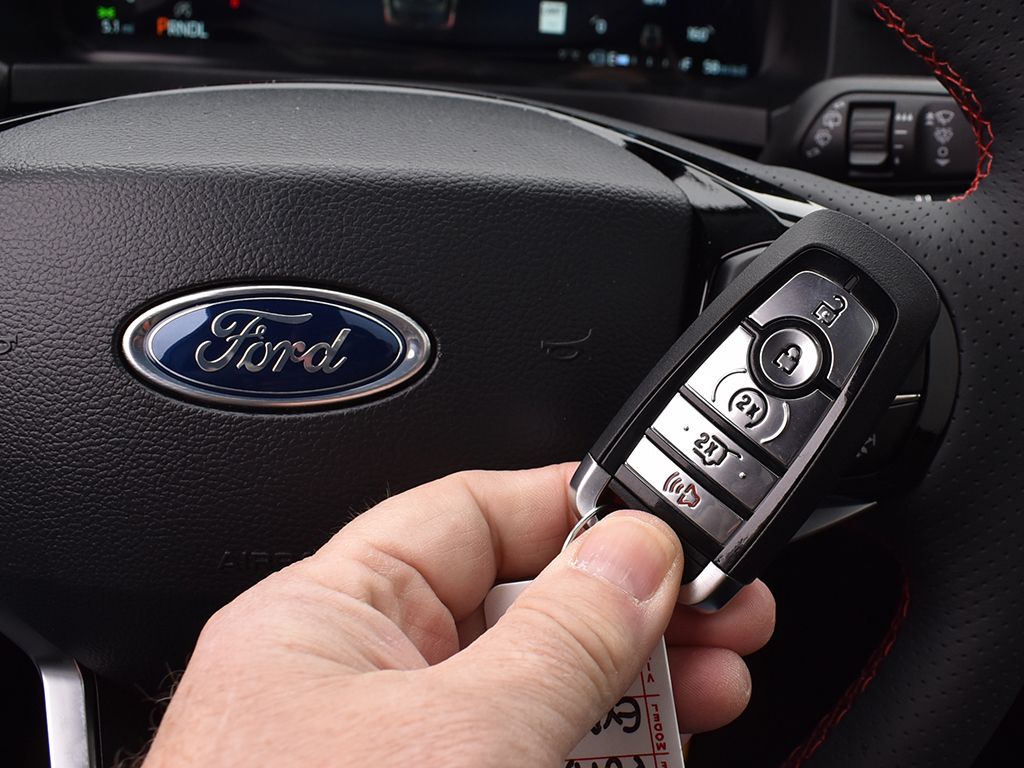 New 2026 Ford Explorer - photo 15