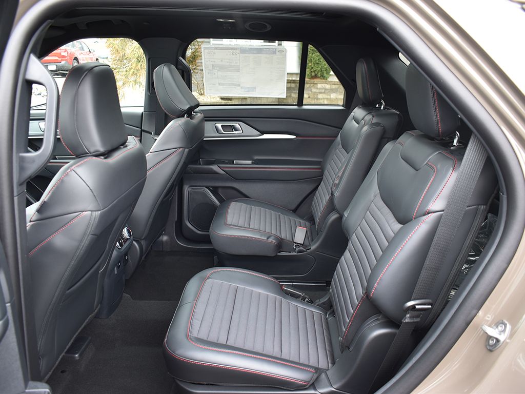 New 2026 Ford Explorer - photo 8