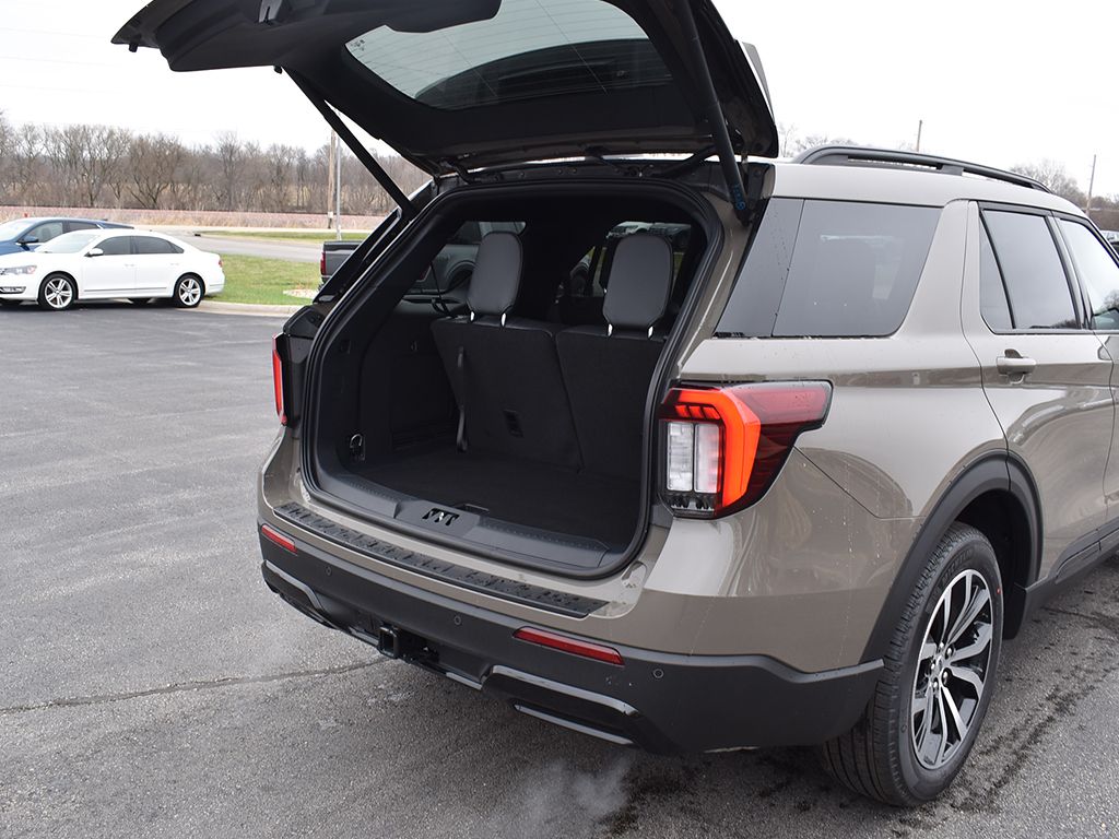 New 2026 Ford Explorer - photo 30