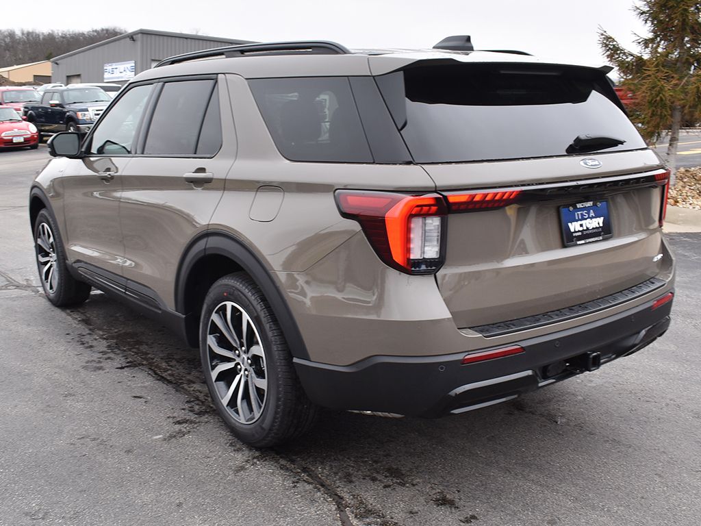 New 2026 Ford Explorer - photo 5