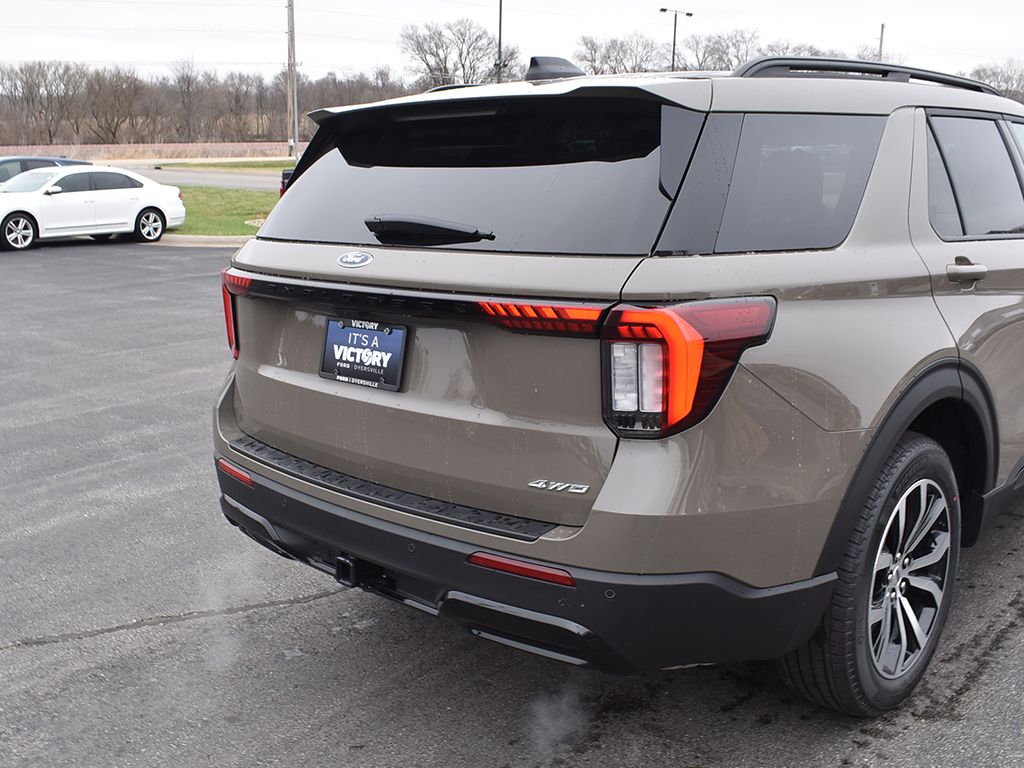 New 2026 Ford Explorer - photo 32