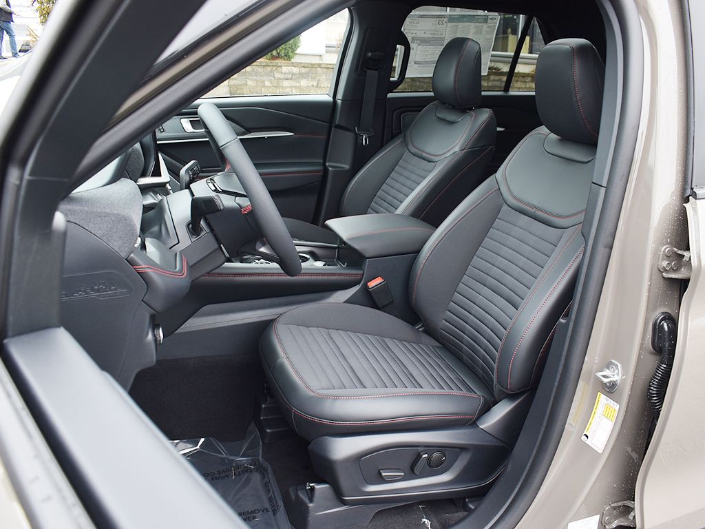 New 2026 Ford Explorer - photo 7
