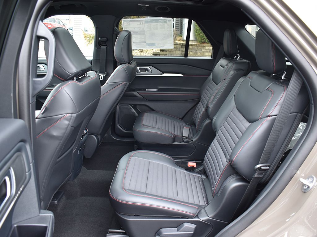 New 2026 Ford Explorer - photo 8