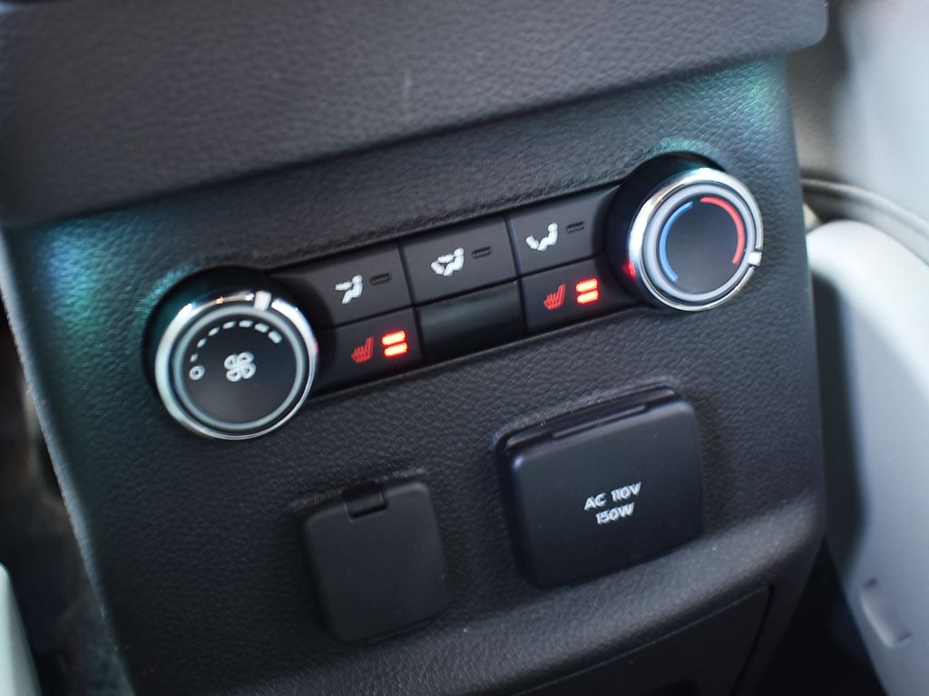 Used 2015 Ford Explorer - photo 18
