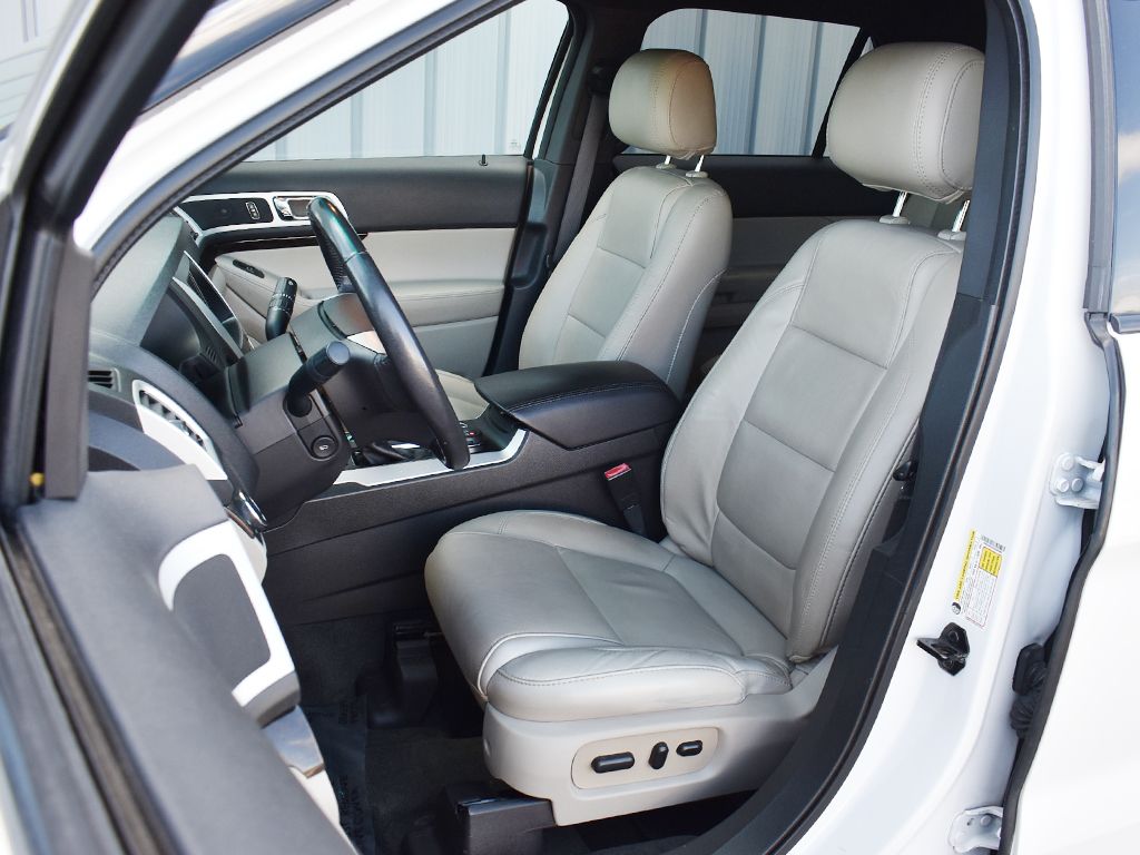 Used 2015 Ford Explorer - photo 26