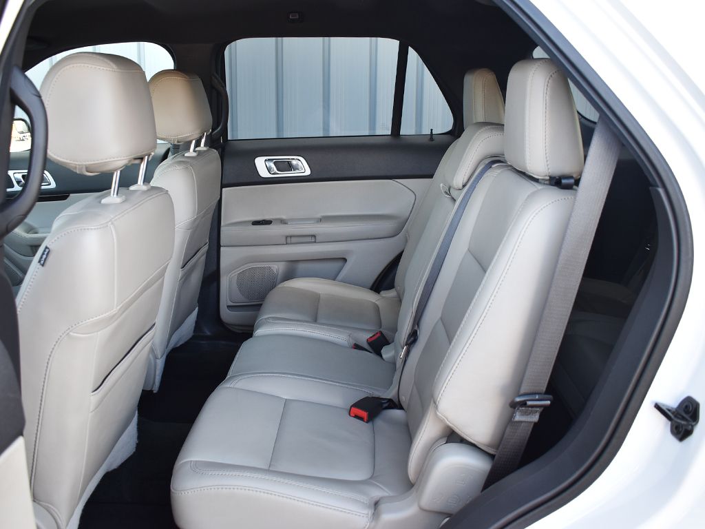 Used 2015 Ford Explorer - photo 27