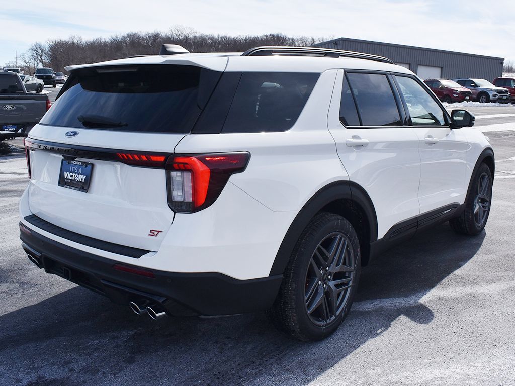 New 2026 Ford Explorer - photo 18