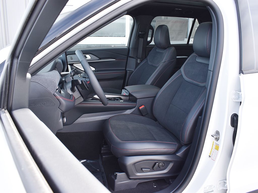 New 2026 Ford Explorer - photo 7