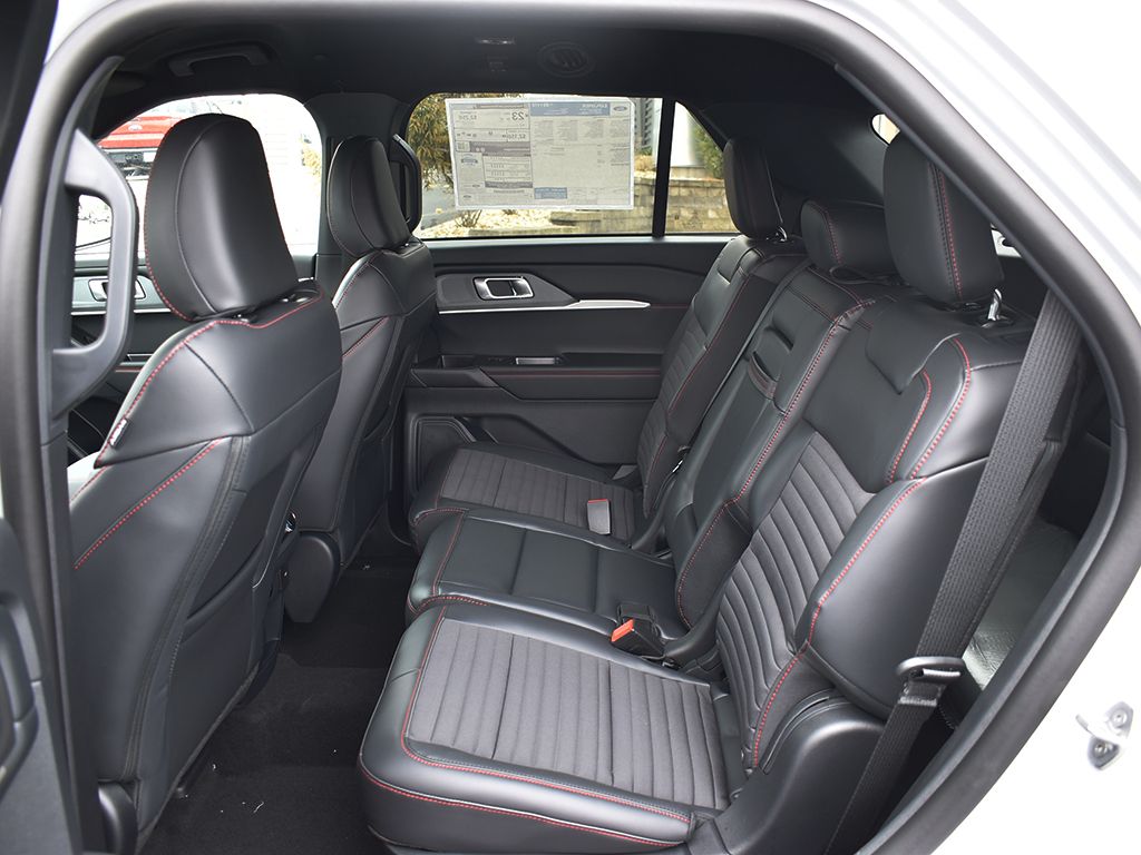 New 2026 Ford Explorer - photo 8