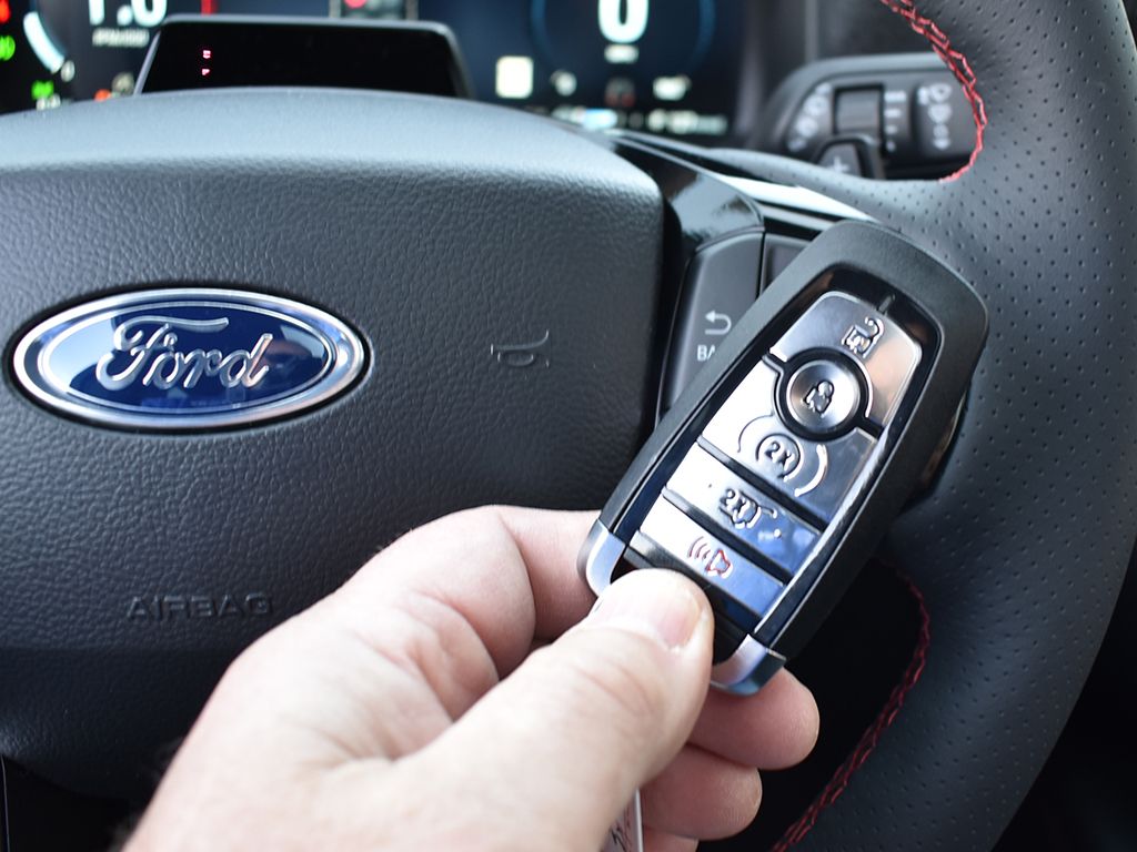 New 2026 Ford Explorer - photo 14