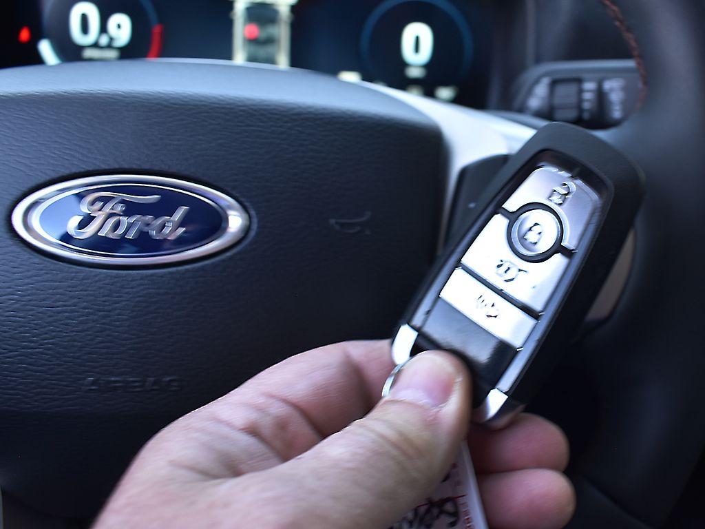New 2026 Ford Explorer - photo 14