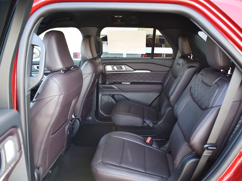 New 2026 Ford Explorer - photo 8