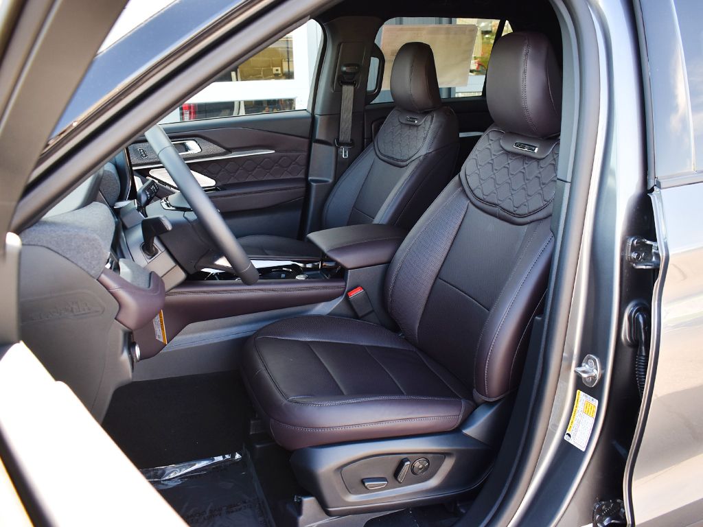 New 2026 Ford Explorer - photo 7