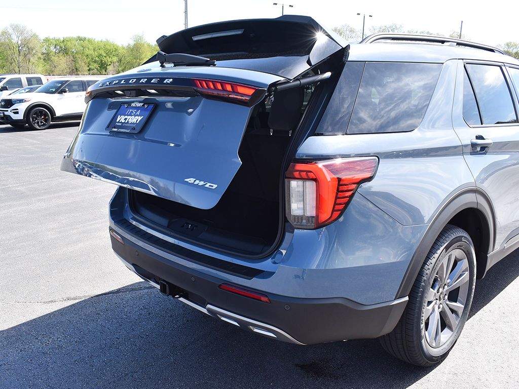 New 2026 Ford Explorer - photo 32