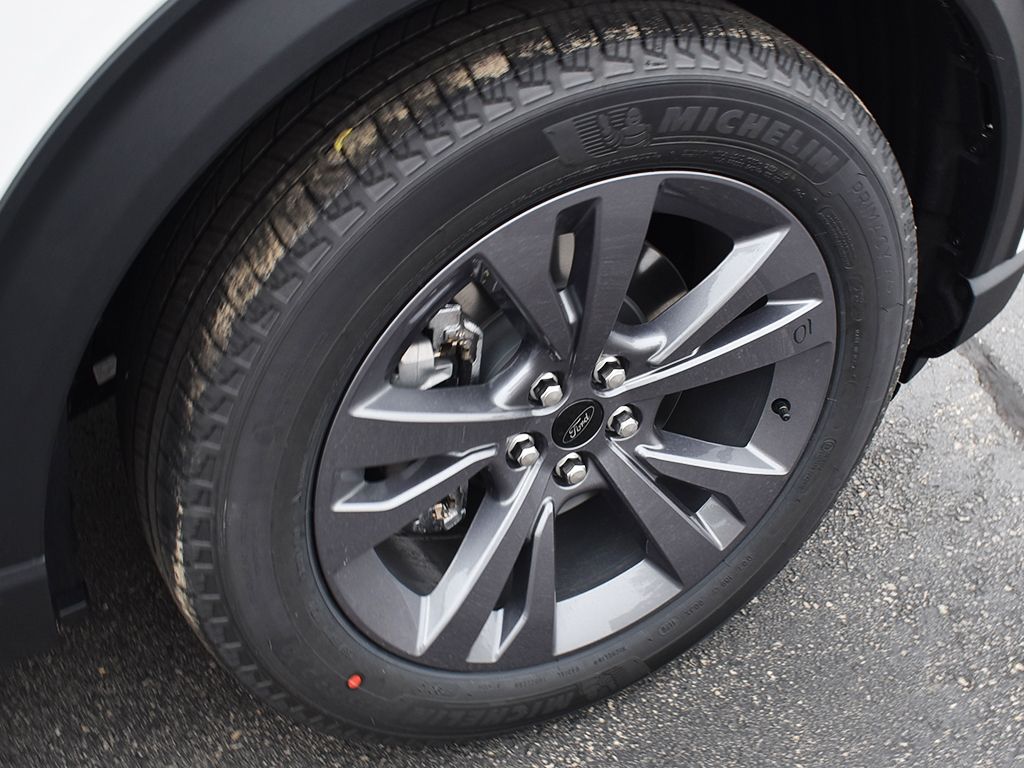 New 2026 Ford Explorer - photo 13