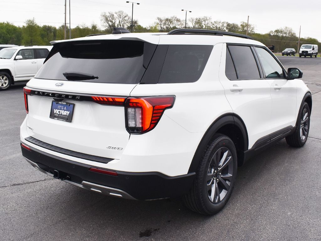 New 2026 Ford Explorer - photo 17