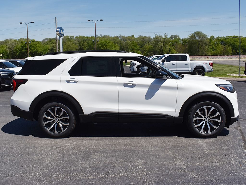 New 2026 Ford Explorer - photo 16