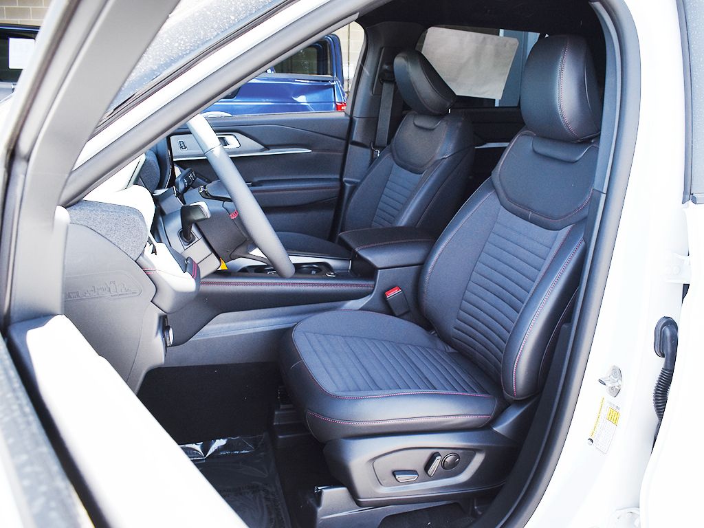 New 2026 Ford Explorer - photo 7