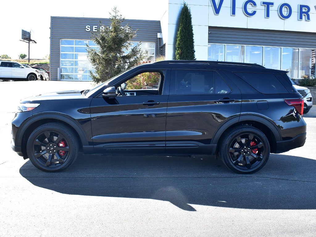 Used 2022 Ford Explorer - photo 2