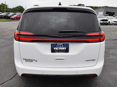 2025 Chrysler Pacifica FWD Minivan for sale #D5725 - photo 2