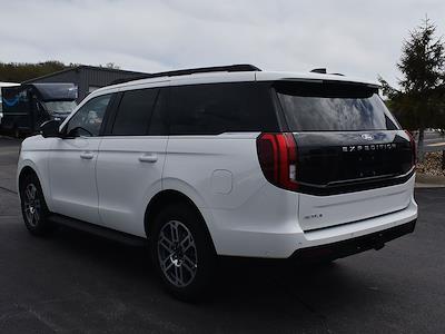 Used 2025 Ford Expedition - photo 1