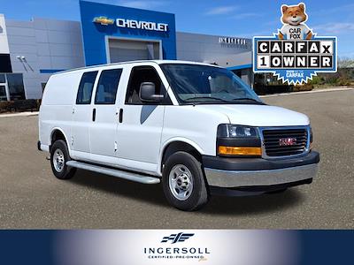 Used 2024 GMC Savana 2500 - photo 1