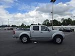 Used 2017 Nissan Frontier SV Crew Cab 4WD Pickup for sale #D429236A - photo 5