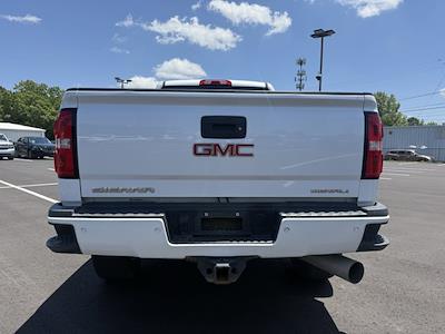 Used 2019 GMC Sierra 2500 Denali Crew Cab 4WD SRW Pickup for sale #D529130A - photo 2
