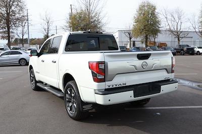 2023 Nissan Titan Crew Cab 4WD Pickup for sale #D629069A - photo 2
