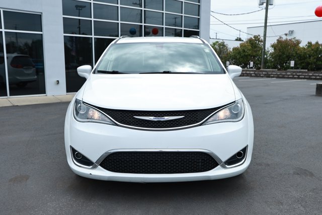 Used 2020 Chrysler Pacifica - photo 2