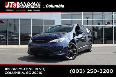 2019 Chrysler Pacifica FWD Minivan for sale #D643015A - photo 1