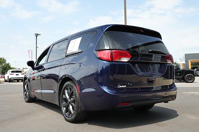 2019 Chrysler Pacifica FWD Minivan for sale #D643015A - photo 2
