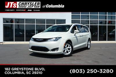 2017 Chrysler Pacifica FWD Minivan for sale #D643018A - photo 1