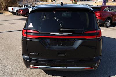 Used 2023 Chrysler Pacifica Touring L Minivan for sale #J2915 - photo 2