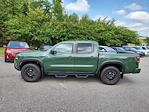 Used 2022 Nissan Frontier PRO-4X Crew Cab 4x4 Pickup for sale #JS0202 - photo 10