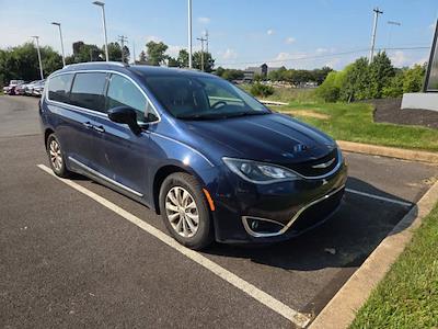 2018 Chrysler Pacifica FWD Minivan for sale #20183479 - photo 1
