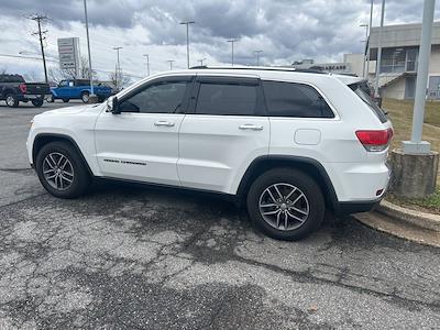 Used 2017 Jeep Grand Cherokee - photo 1