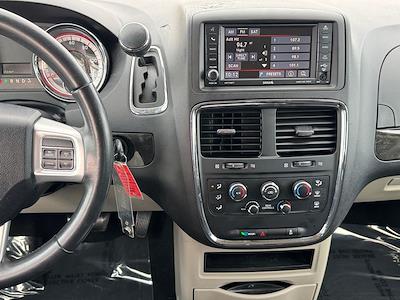 Used 2017 Dodge Grand Caravan - photo 1